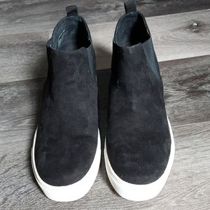 Abound black suede booties nwob